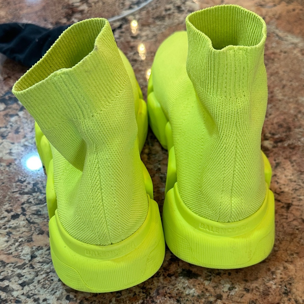 Balenciaga Neon Green trainer sneakers. - Picture 5 of 8